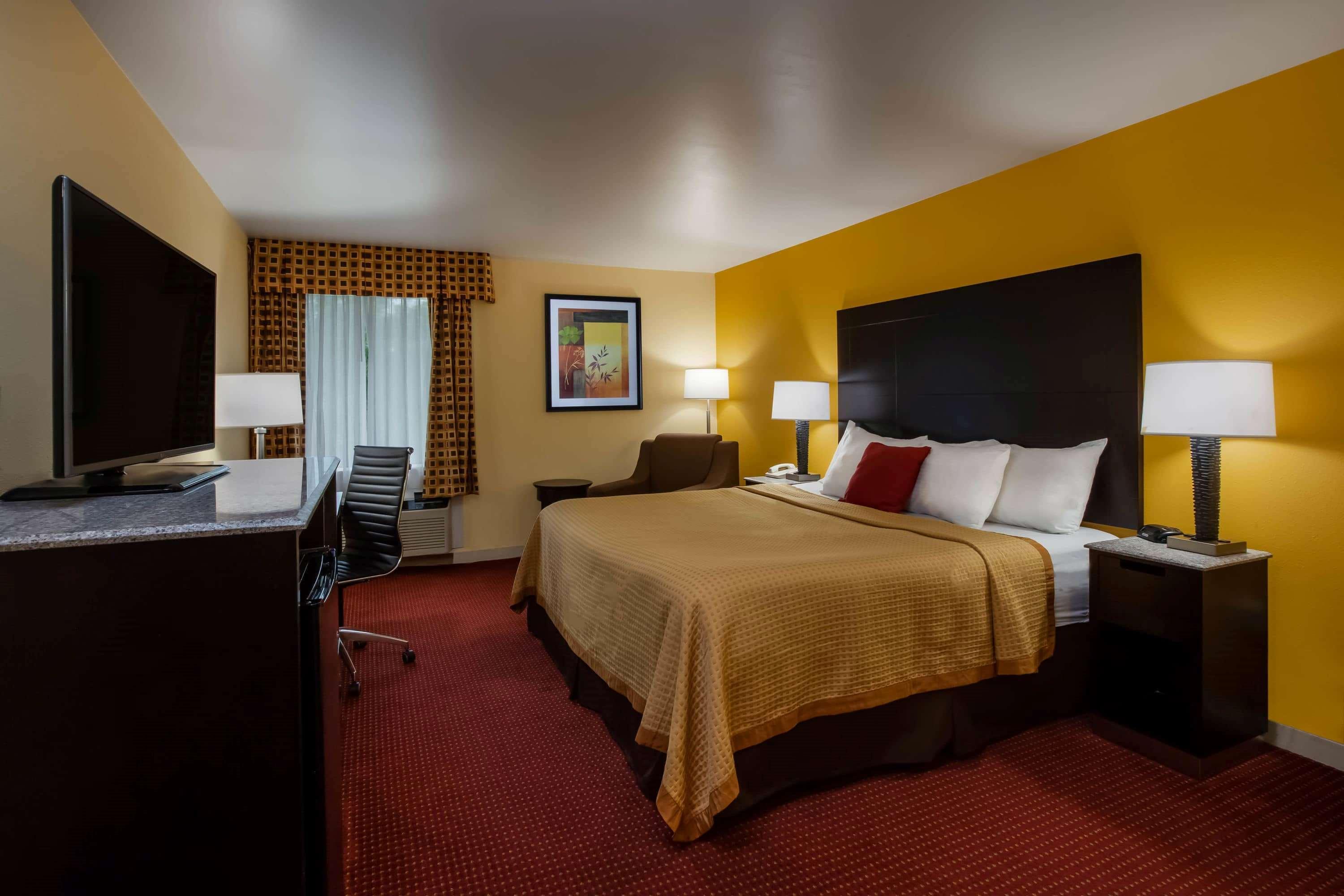 Days Inn By Wyndham Donegal Dış mekan fotoğraf